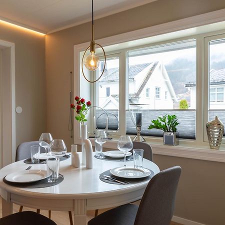 Huset Pa Plassen Sogndal Exteriör bild