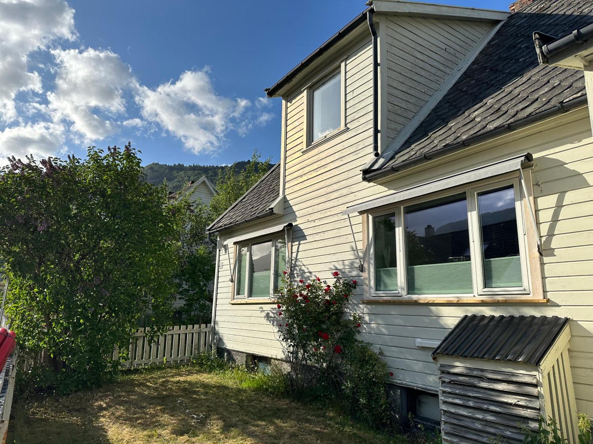 Huset Pa Plassen Sogndal Exteriör bild